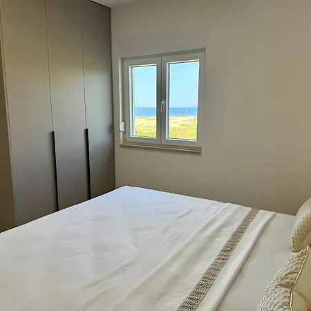 Diora Luxe Top-floor Seafront With Jacuzzi & Panoramic Sea View *