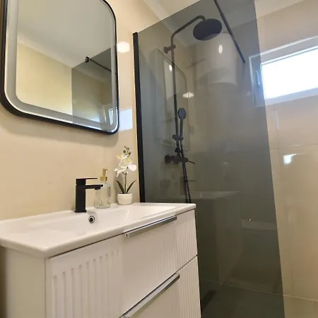 Diora Luxe Top-floor Seafront With Jacuzzi & Panoramic Sea View Apartment Split